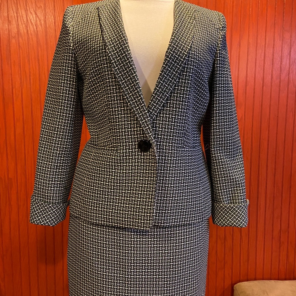 Misses Black Label by Evan-Picone Skirt Suit
